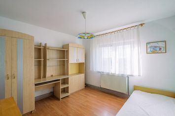Apartament 3 camere de vanzare TEREZIAN - Sibiu anunturi imobiliare Sibiu