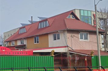 Casă - 7 camere de vanzare CENTRAL - Bacau anunturi imobiliare Bacau