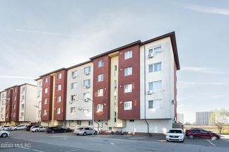 Apartament 3 camere de vânzare Bucuresti - Prelungirea Ghencea