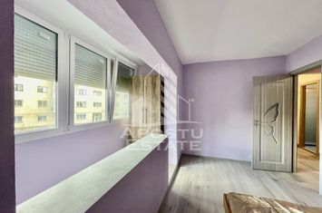 Apartament 2 camere, zona Alfa anunturi imobiliare Arad