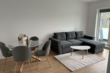 Apartament 2 camere de inchiriat TRACTORU - Brasov anunturi imobiliare Brasov