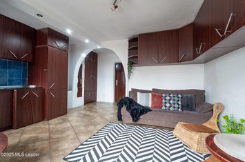 Garsoniera Crangasi - str. Padureni anunturi imobiliare Bucuresti