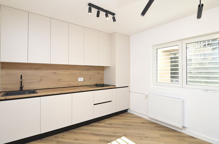 Apartament 4 camere de inchiriat UNIRII - Bucuresti anunturi imobiliare Bucuresti