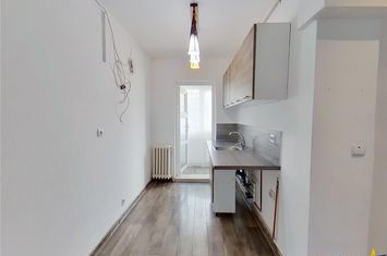 Apartament 3 camere de vanzare EXTERIOR EST - Brasov anunturi imobiliare Brasov