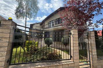 Casă - 4 camere de vanzare ALBA IULIA - Alba anunturi imobiliare Alba