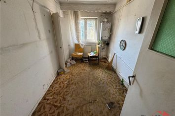 Apartament 3 camere de vanzare CENTRAL - Vrancea anunturi imobiliare Vrancea