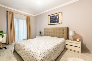Apartament 3 camere de vanzare BORHANCI - Cluj anunturi imobiliare Cluj