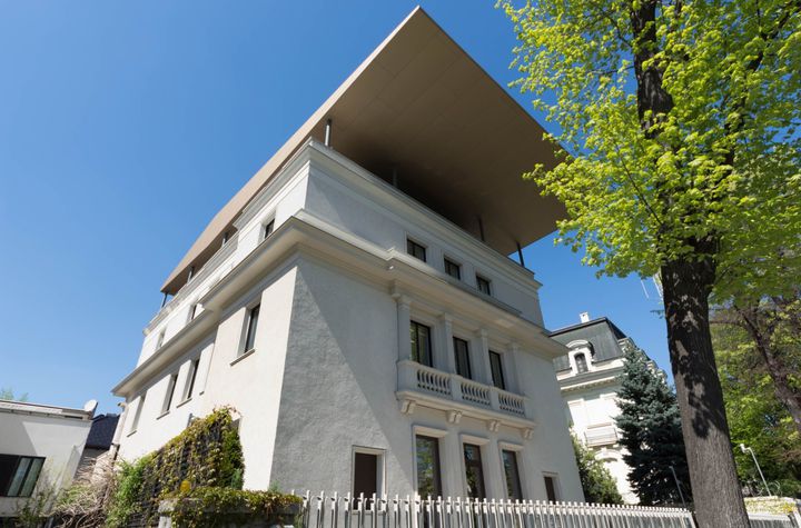 Vilă - 15 camere de vanzare AVIATORILOR - Bucuresti anunturi imobiliare Bucuresti