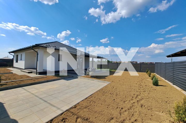 Casă - 3 camere de vanzare BRADU - Arges anunturi imobiliare Arges