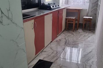 Garsonieră, 30 mp, Traian Lalescu, mobilata/utilată. 60 700 E. Com 0 anunturi imobiliare Bihor