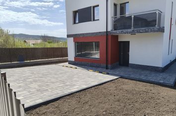 Vilă - 4 camere de vanzare BARNOVA - Iasi anunturi imobiliare Iasi