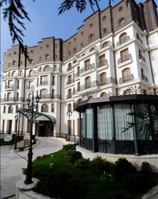 În imobiliare se poartă luxul: se deschide al nouălea hotel de cinci stele din Bucureşti