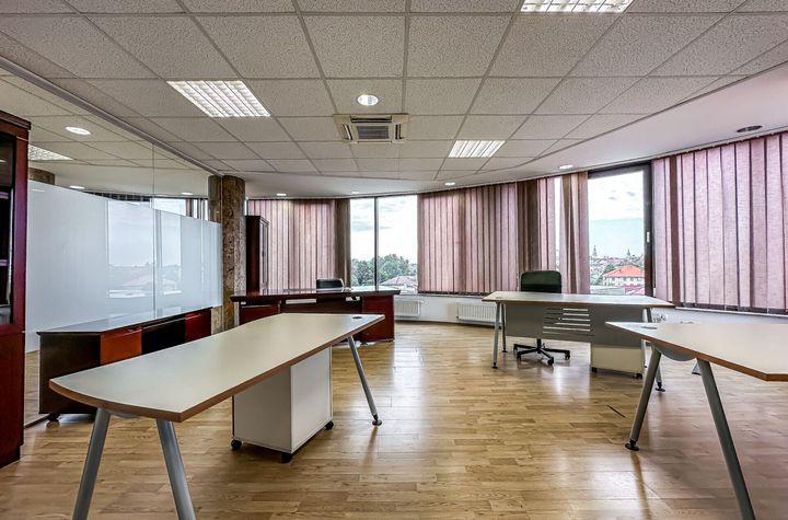 Închiriere spațiu de birouri premium în centru Arad anunturi imobiliare Arad