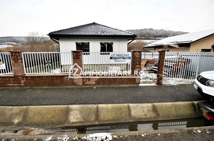 Casa 3 camere, 85mp, 430mp teren, garg,pavaj,0% comision anunturi imobiliare Mures