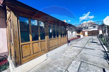 Casă cu 6 camere de vânzare în zona Centrală anunturi imobiliare Sibiu