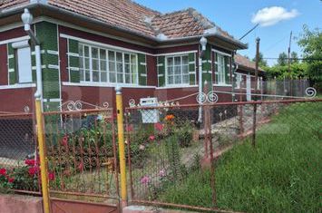 Casă - 4 camere de vanzare FIZESU GHERLII - Cluj anunturi imobiliare Cluj