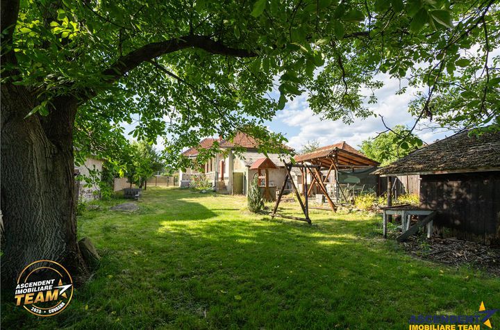 Casă - 4 camere de vanzare EXTERIOR EST - Covasna anunturi imobiliare Covasna