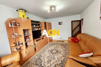 Apartament 2 camere, decomandat, etaj 3, zona Ampoi 3 anunturi imobiliare Alba