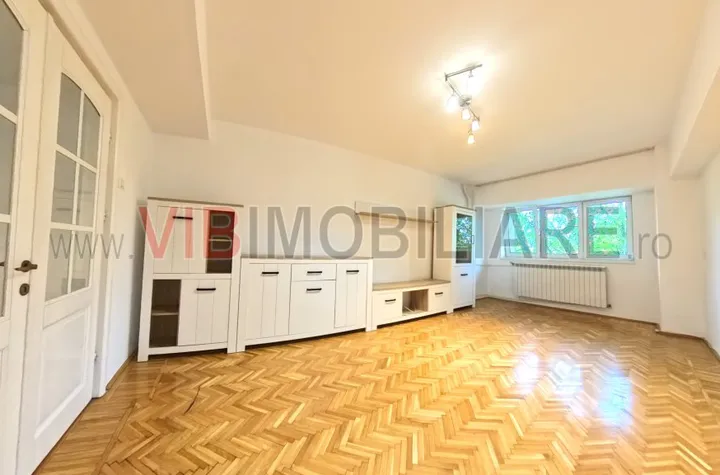 Unirii - Rond Piata Alba Iulia - 4 camere partial mobilat anunturi imobiliare Bucuresti