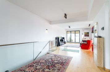 4-room duplex, unfurnished, terrace, Dorobanti Capitale area anunturi imobiliare Bucuresti