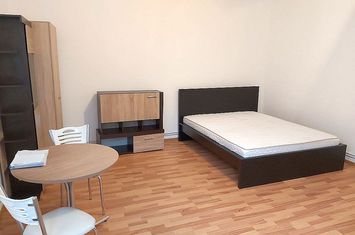 Garsonieră de vanzare GARA GHEORGHENI  - Cluj anunturi imobiliare Cluj