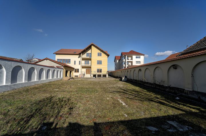 Vilă - 12 camere de vanzare SIBIU - Sibiu anunturi imobiliare Sibiu