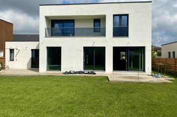 Vanzare vila in ansamblul rezidential Paradisul Verde Corbeanca anunturi imobiliare Bucuresti