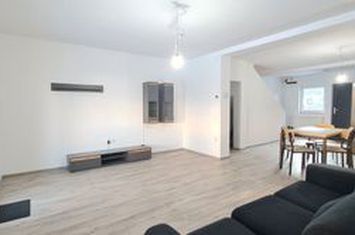 Casa semimobilata semiutilata in Cartier Izvor Tarlungeni Brasov anunturi imobiliare Brasov