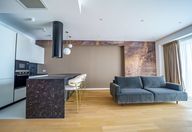 2.200 €, Apartament 3 camere