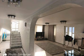 Vilă - 4 camere de vanzare VICOVU DE SUS - Suceava anunturi imobiliare Suceava