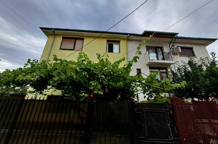 Vilă - 6 camere de vanzare BRESTEI - Dolj anunturi imobiliare Dolj