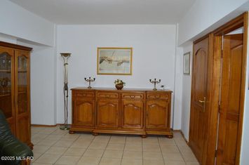 Centru - Prefectura, apartament 2 camere, 46 mp, de inchiriat anunturi imobiliare Arges