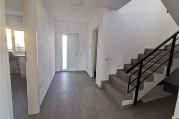 Vilă - 4 camere de inchiriat EXTERIOR VEST - Brasov anunturi imobiliare Brasov