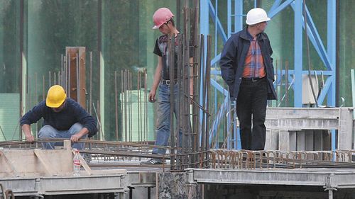 Criza financiară a închis multe şantiere