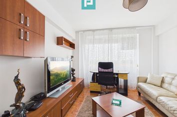 Apartament boem și spațios 90mp - Blv. Revoluției anunturi imobiliare Arad
