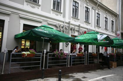 Centrul Vechi prinde viata si la zero grade. 10 noi restaurante vor fi gata pana in aprilie