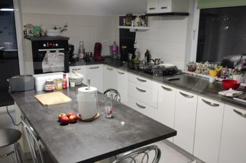 Casă - 4 camere de vanzare SUCEAVA - Suceava anunturi imobiliare Suceava