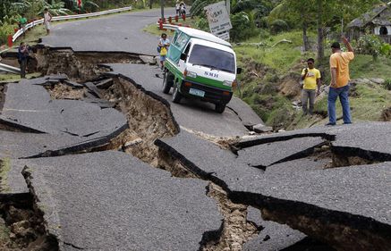Ce este de făcut după un cutremur major: calmul și pregătirile pot salva vieți