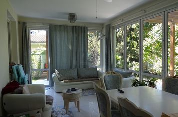 Vilă - 9 camere de vanzare SNAGOV - Bucuresti anunturi imobiliare Bucuresti