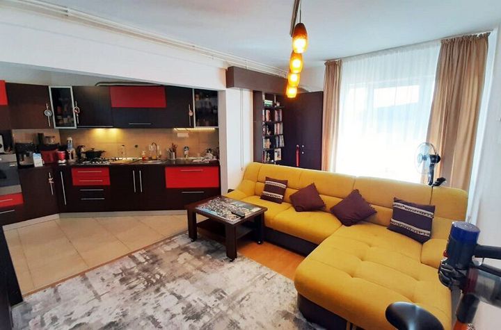 Apartament 3 camere de vanzare BACIU - Cluj anunturi imobiliare Cluj