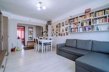Apartament 4 camere, tip D, 81,mp, Seleușului,mobilat/utilat anunturi imobiliare Bihor