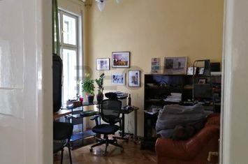 Apartament 4 camere de inchiriat CENTRAL - Bihor anunturi imobiliare Bihor