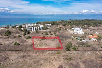 Teren 2145 mp în Ormos Prinou, 100 m de mare anunturi imobiliare Grecia