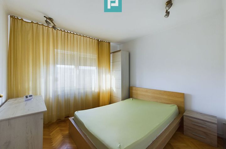 Apartament de închiriat cu 3 camere în Micalaca anunturi imobiliare Arad