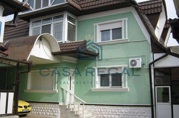 Vilă - 11 camere de vanzare IOSIA - Bihor anunturi imobiliare Bihor