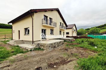 Casa 130 mp - 4 camere -  Sângeorgiu de Mures anunturi imobiliare Mures