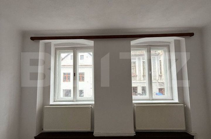 Apartament 3 camere de vanzare SIBIU - Sibiu anunturi imobiliare Sibiu