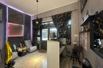 Vanzare - Rate -Afacere Functionala - Salon Bronzare si Estetic anunturi imobiliare Bucuresti