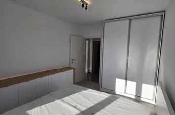 Apartament 3 camere de vanzare TRACTORU - Brasov anunturi imobiliare Brasov