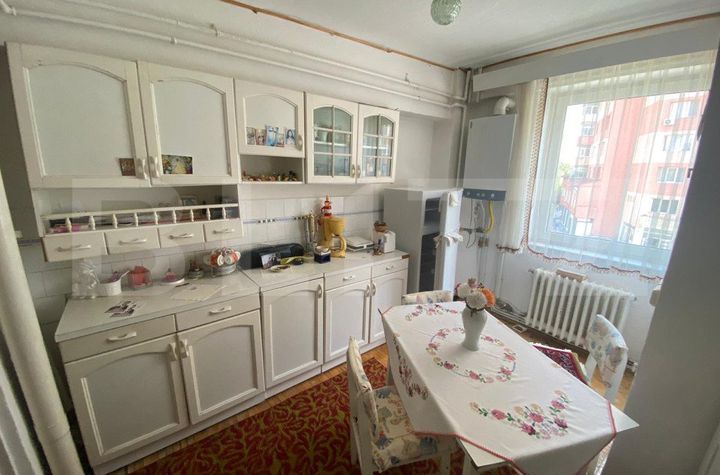 Apartament 3 camere de vanzare ALBA IULIA - Alba anunturi imobiliare Alba